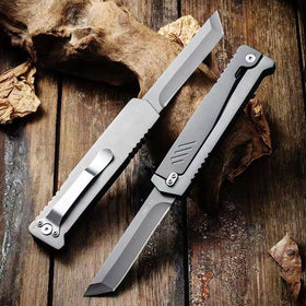 Ergonomic handle on the 10MOONS knife provides a comfortable grip.