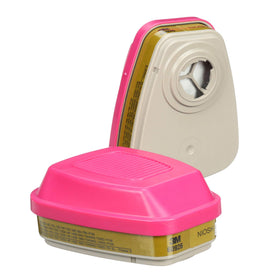 3M 60926 P100 cartridge protects against organic vapors and particulates in chemical handling.