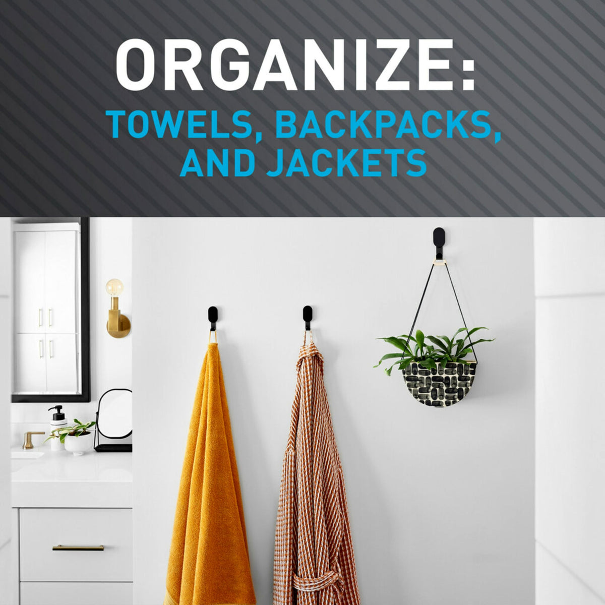 Package contents of the 4 pack 3M CLAW heavy weight hanging solution