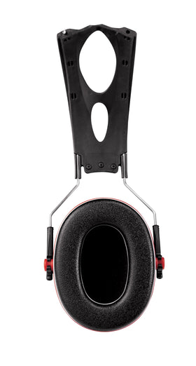 3M Pro Grade Earmuff in action on a noisy worksite demonstrates noise reduction