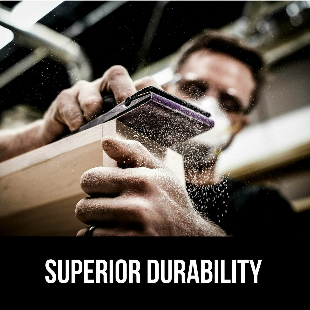 3M Pro Grade No-Slip Grip enables stable woodworking sanding.