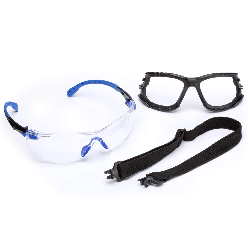 3M Solus 1000 Series glasses with clear lenses offering lasting anti-fog performance.