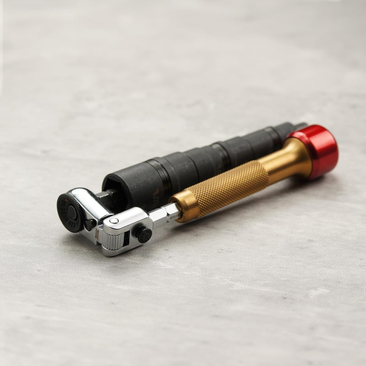 711L supports Klein Tools sockets for broader accessory options.