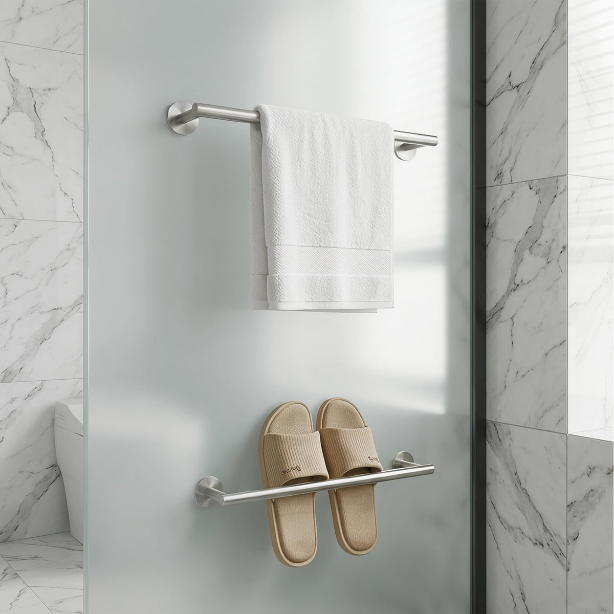 AcGlbauric self-adhesive towel bar with no-drill setup, ideal for renters.