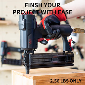 AEROPRO 360° exhaust, directs debris away for cleaner work.
