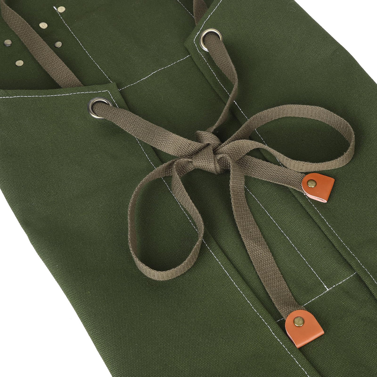 AFUN chef apron with sturdy metal rivet-reinforced pocket corners