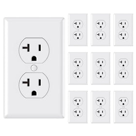 AIDA 20 Amp duplex outlet front view for reliable household power