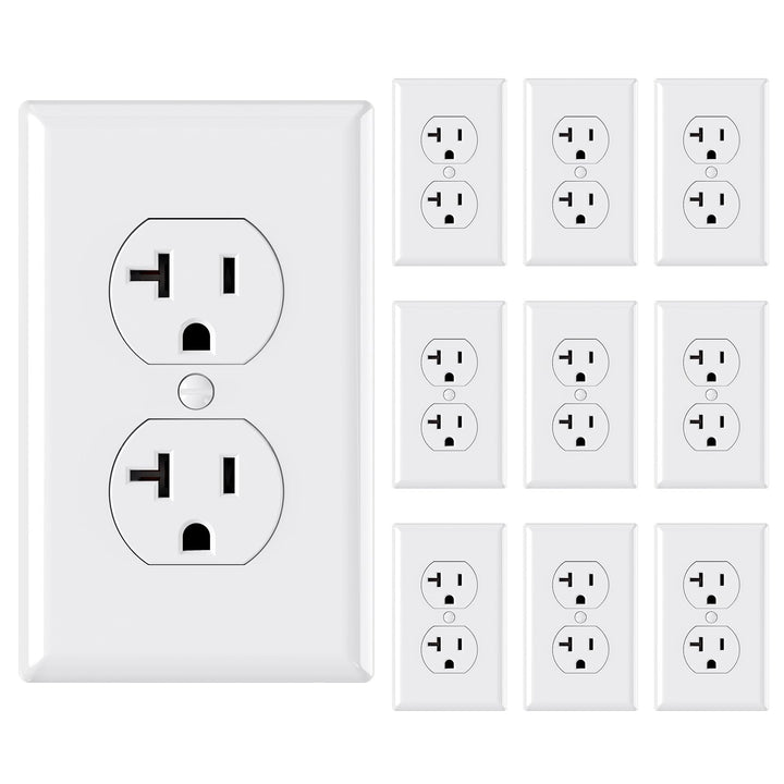 AIDA 20 Amp duplex outlet front view for reliable household power