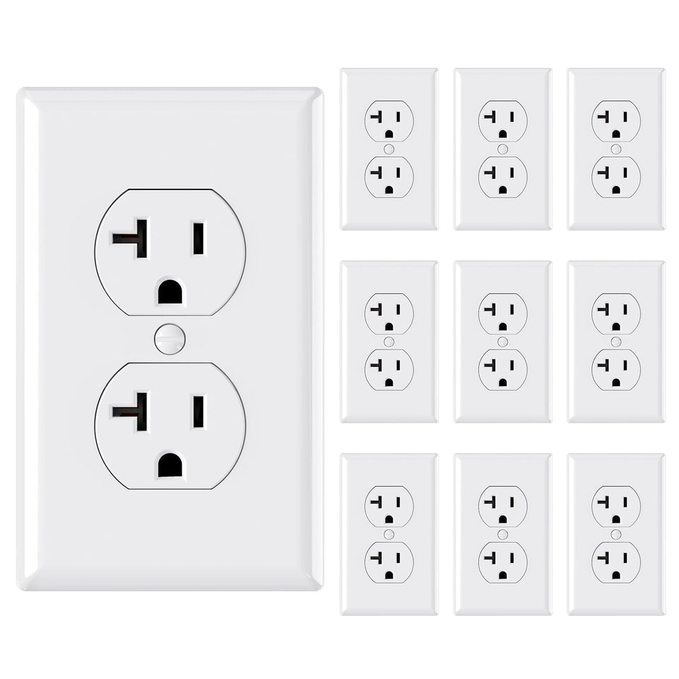 AIDA 20 Amp duplex outlet front view for reliable household power