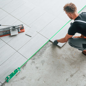 AikTryee laser tool features a convenient one-slider button for mode switch