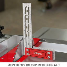 AKNgoes scribing notches edge feature helps mark lines to the edge