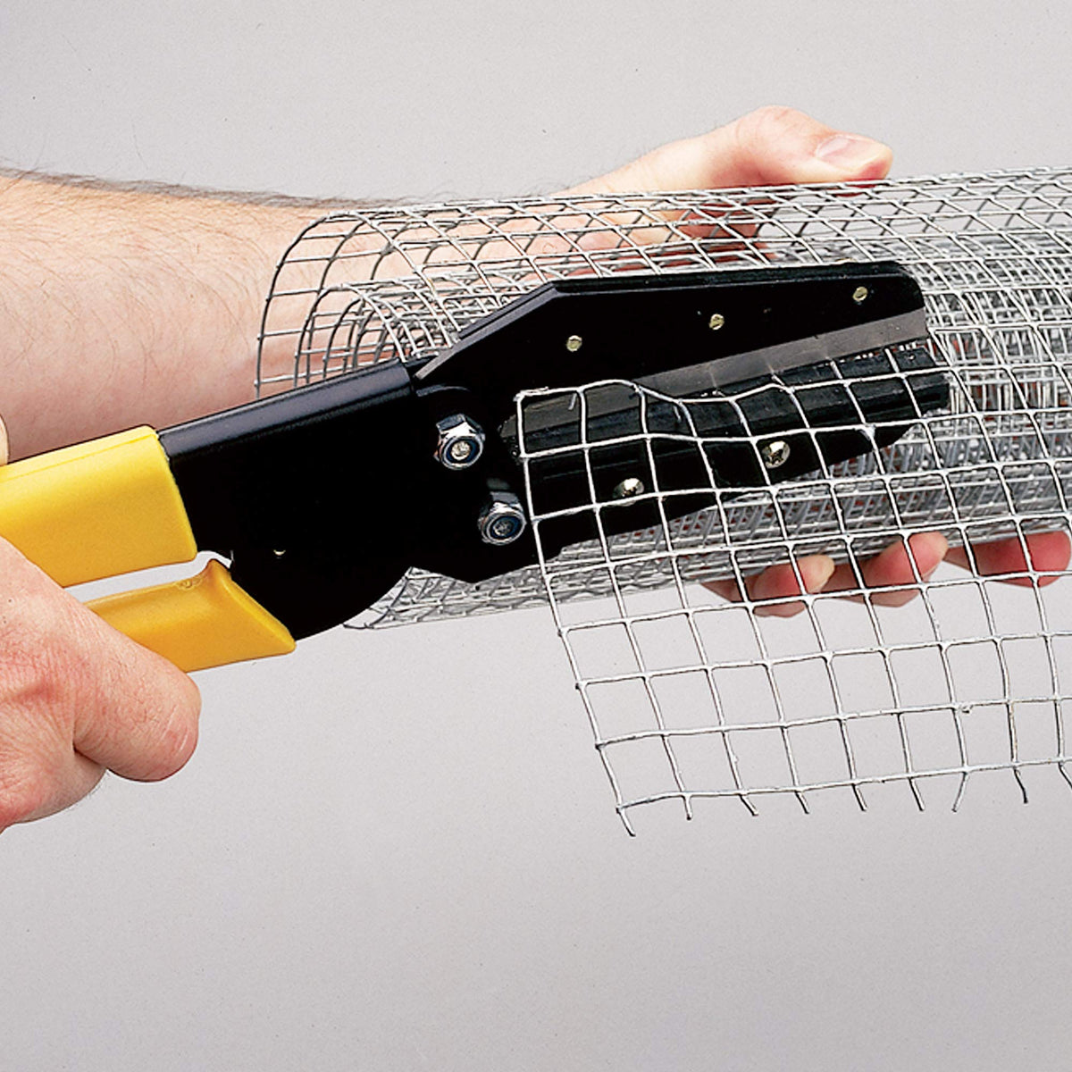 Alltrade TradesPro Cutzall cutting rope in a workshop