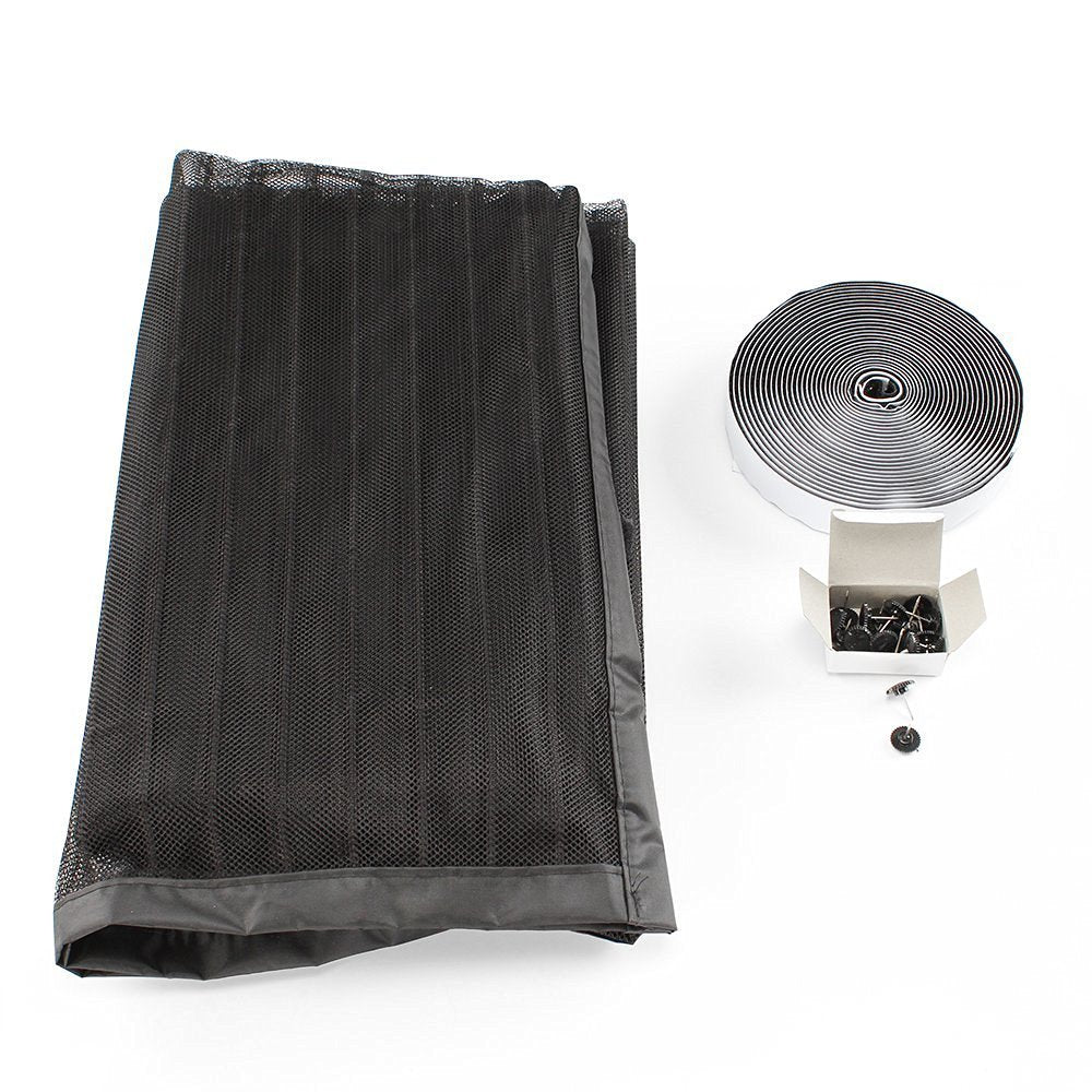 Aloudy breeze-friendly door screen maintains airflow as people pass through.