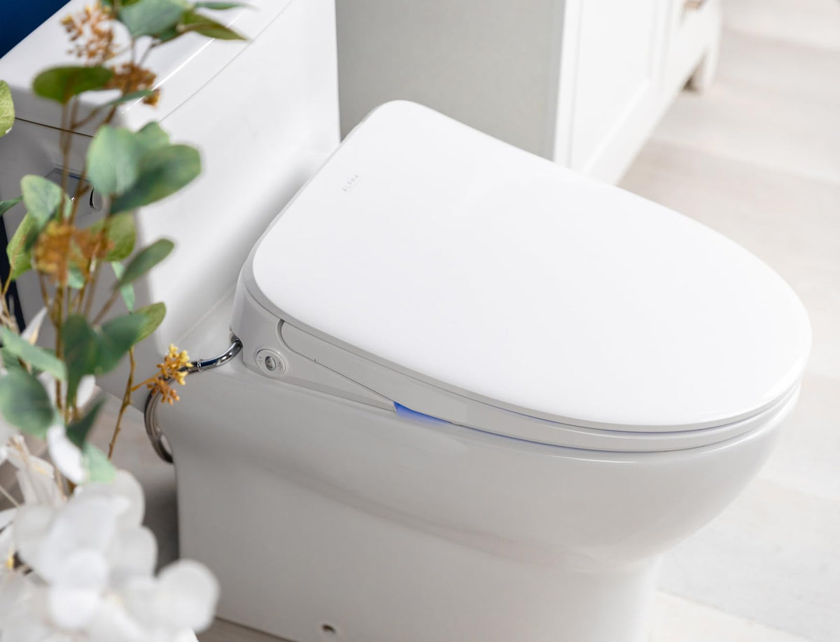 ALPHA BIDET iX Pure water-heater shows endless warm water with steady temperature.