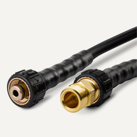 Amazon Basics 3-layer design hose highlights kink-resistance and durability.