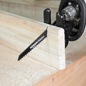 Amazon Basics blade bag keeps blades safe and organized on site.