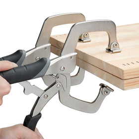 Compact 11x5x0.6 inch body supports portable setups.