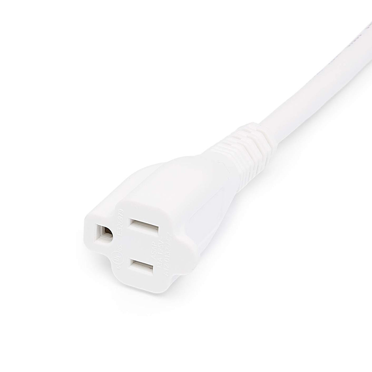 Amazon Basics extension cord plug and outlet end ready for setup.