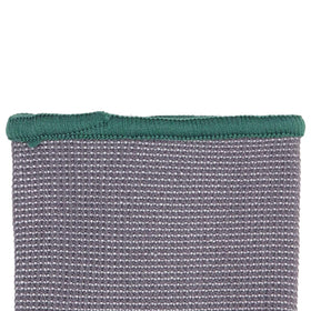 Amazon Basics gloves in size 8 for a comfortable fit.