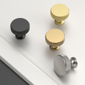Amerdeco champagne bronze knob packaging protects during shipping and storage.