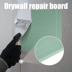 Amylove plasterboard close-up shows sturdy wall patch