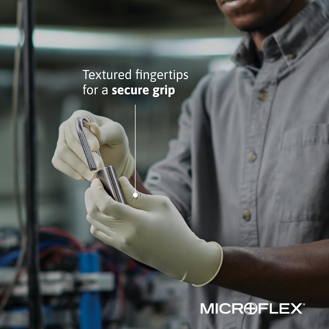 MF-300 box of 100 gloves for everyday professional use in labs and shops.