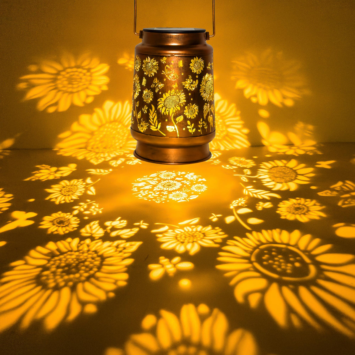 ANYTALK festive pattern projection adds charm to lawns and walls