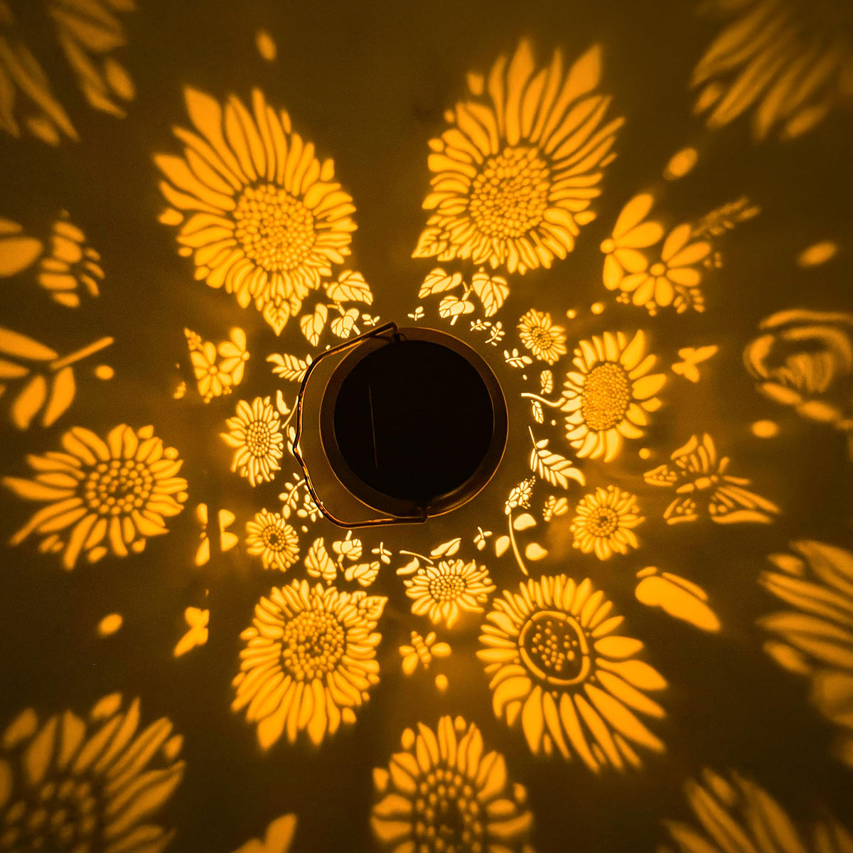 ANYTALK low maintenance light solution without wiring for easy outdoor use