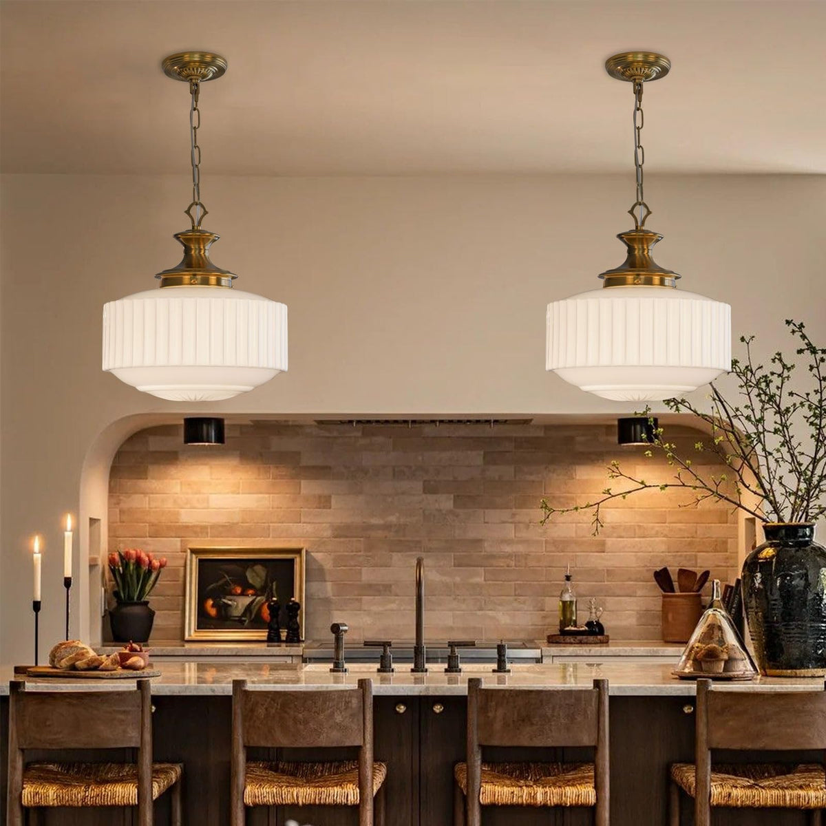 Aomuo 360-degree lighting covers islands and tables evenly