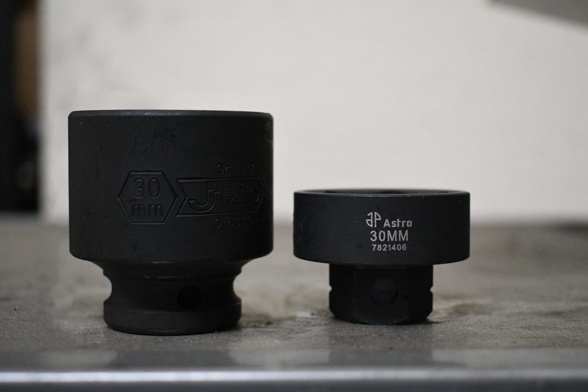 AP Astro Tools 78214 nano socket set in tight spaces enables easier access.