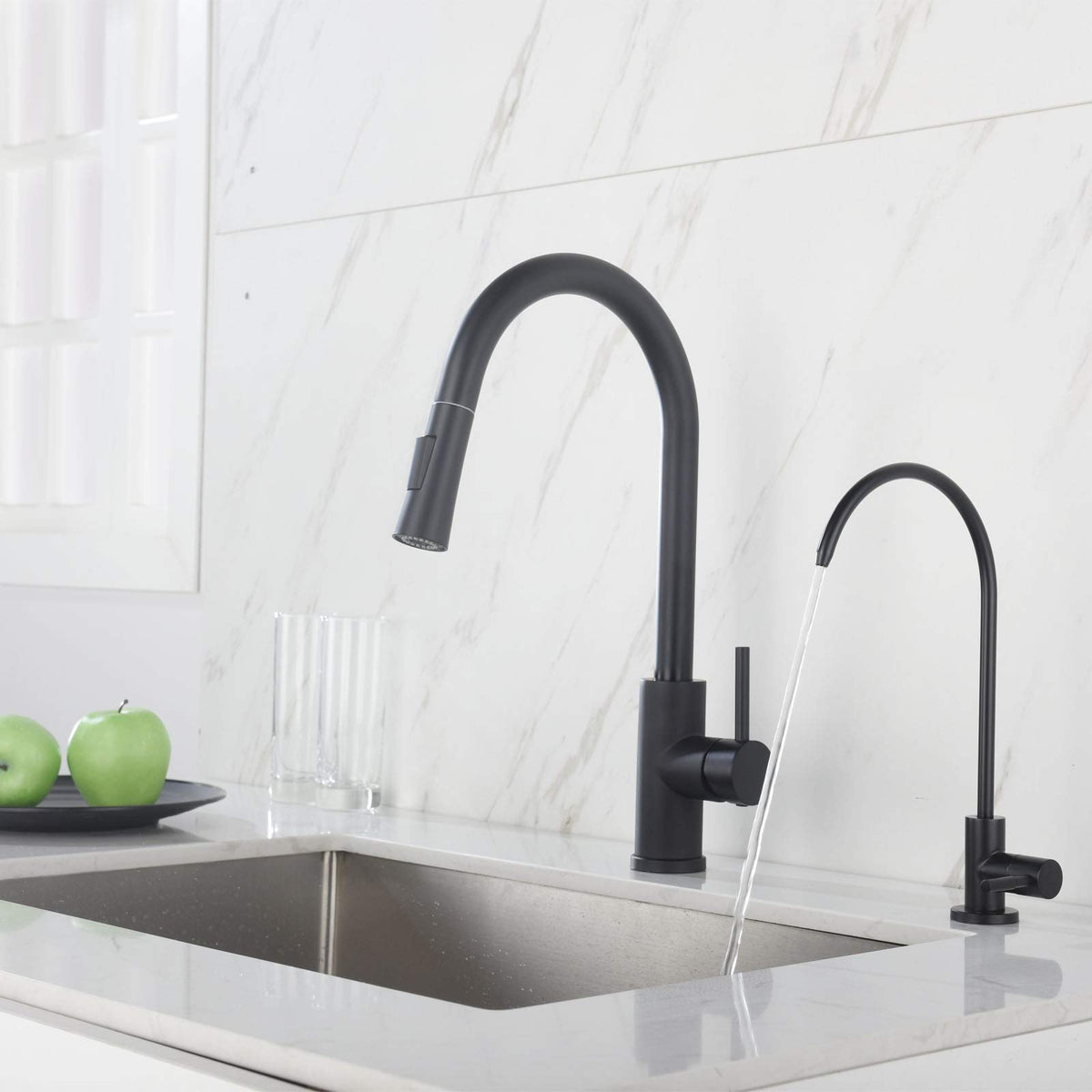 Apaix kitchen setup with matte finish and fingerprint resistance in daily use