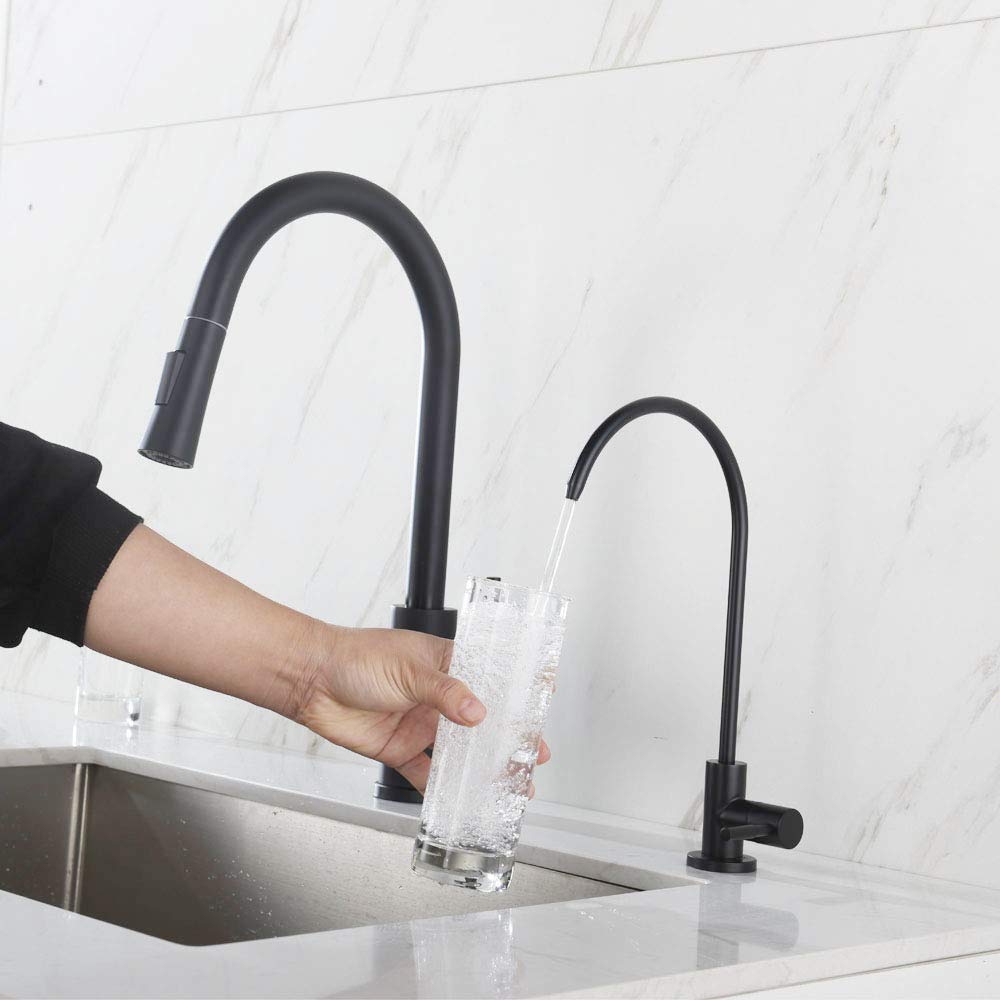 Apaix faucet with swivel spout enabling easy filling of tall containers