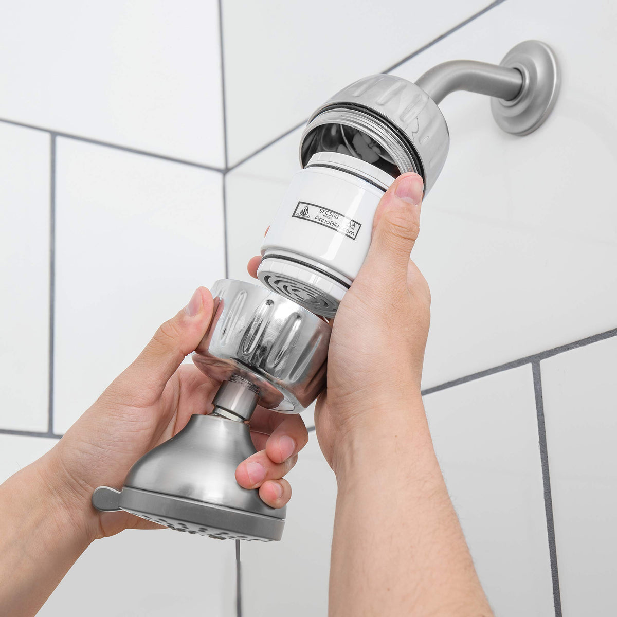 AquaBliss easy-installation guide shot communicates fast setup and reliable filtration.