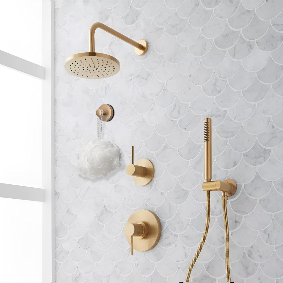 ARBELLE INNOVATIONS black suction cup hooks on tile keep robes tidy.
