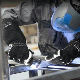 ARCCAPTAIN Tig Gloves have a rugged cuff guarding hands from heat and debris.