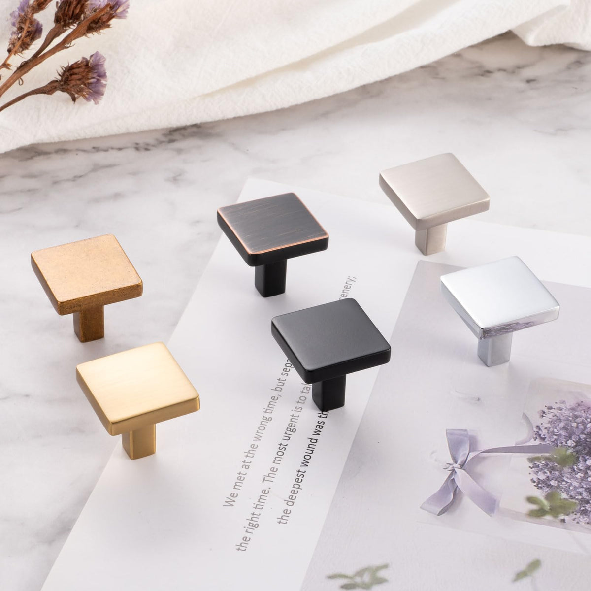 ASKANO dresser knob, square brushed gold, detailed shot.