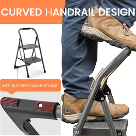 ASPERLAD wide pedals provide comfortable footing during tasks.
