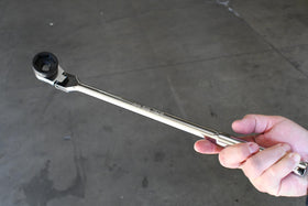 AP Astro 78218 100-tooth design provides smooth, precise ratcheting.