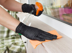 Powder-free Black Lightning nitrile gloves for clean, mess-free wear
