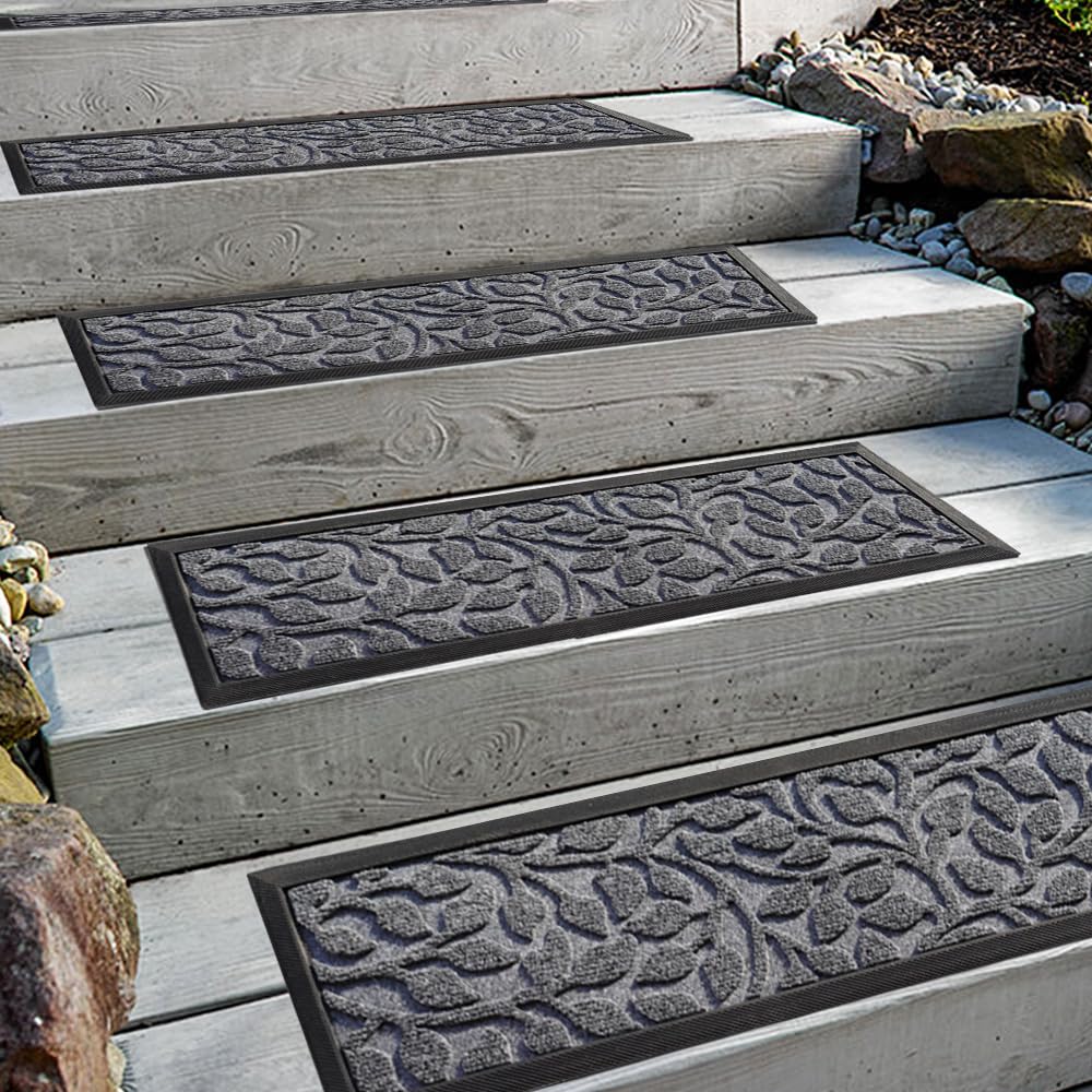 Aucuda grey floral stair tread on outdoor steps provides durable, non-slip grip.