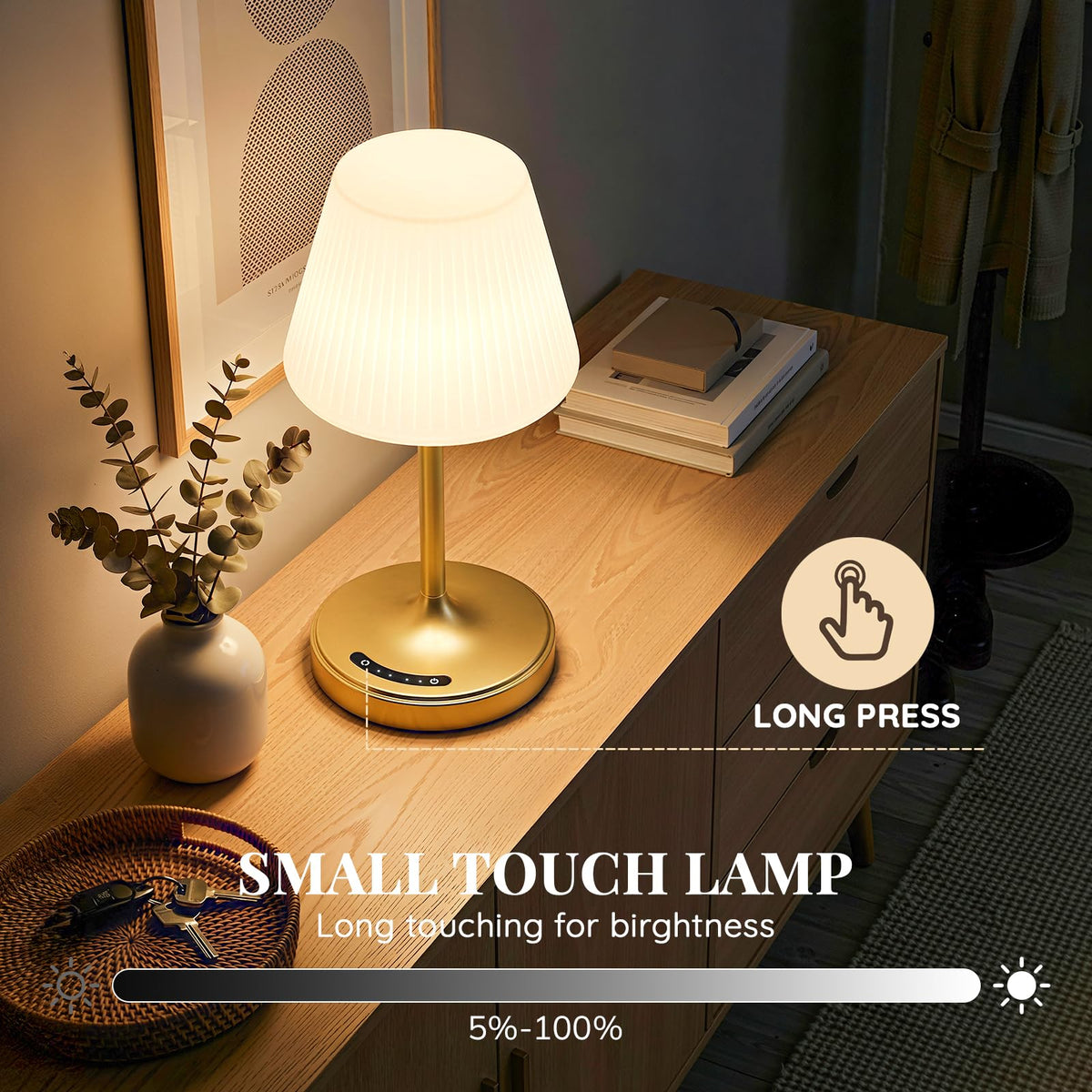 Audles 3-color LED light in gold for adjustable mood and task lighting