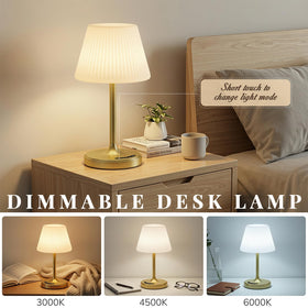 Audles 4000mAh battery lamp in gold with long-lasting wireless power