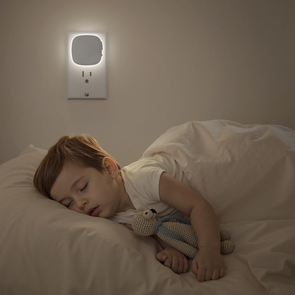 AUVON night light features fire-resistant housing for safe installation in any room.