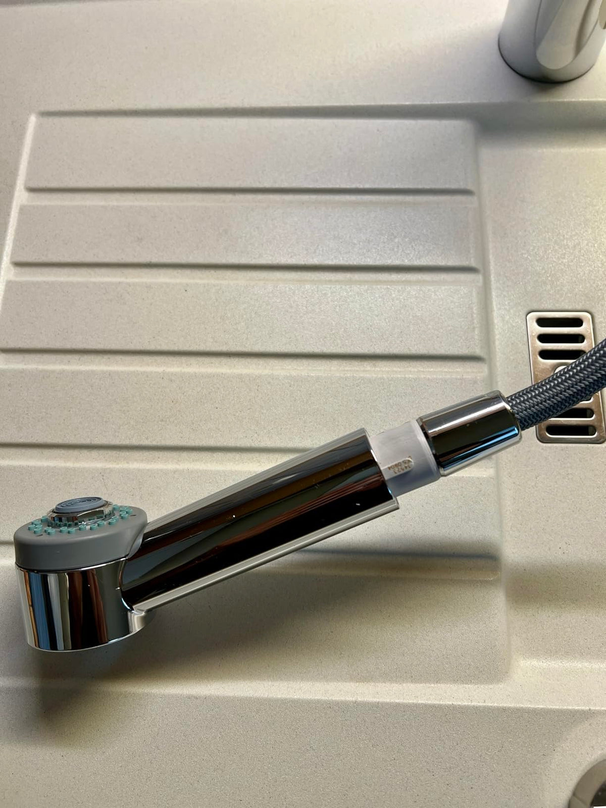 Awelife brass end fittings enable quick, hassle-free installation.