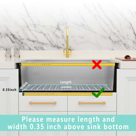 Non-slip grid with raised feet improves drainage and stability of dishes