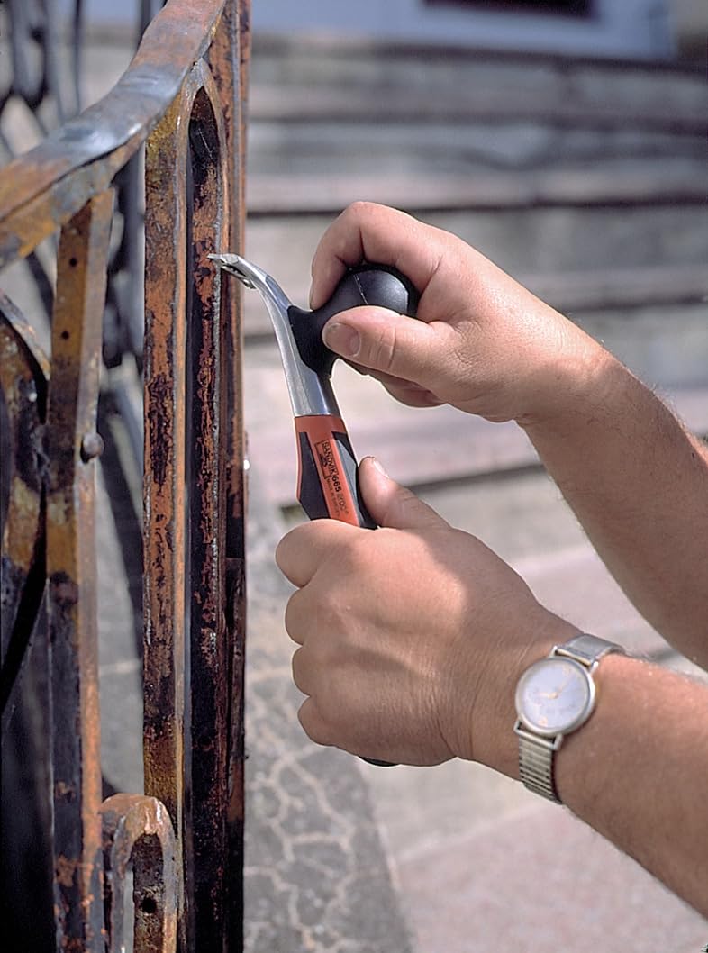 Bahco Ergo Carbide Scraper compatible with multiple blades for versatile prep