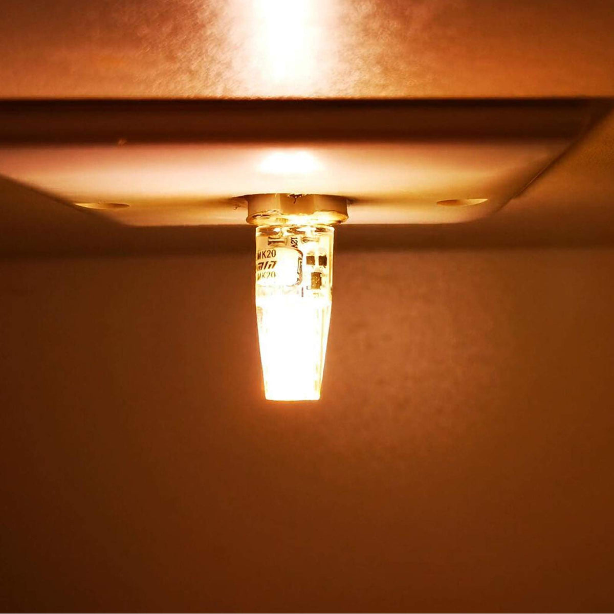 BAOMING G4 LED bulb is compact and easy to replace halogen fixtures.