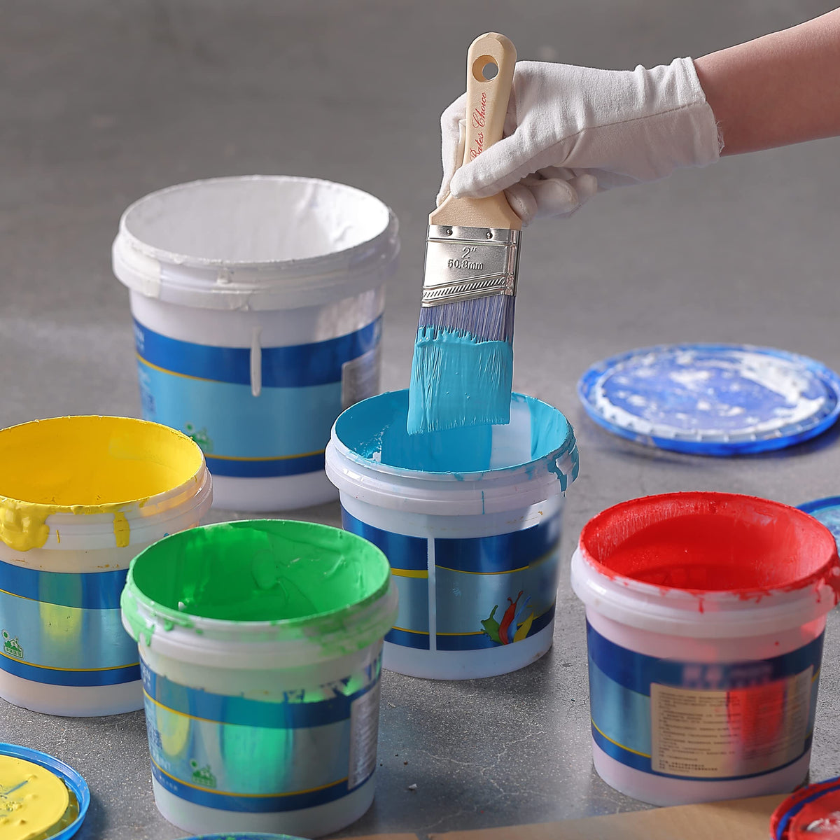 Bates Choice 12-pack brushes stored neatly for easy reuse.