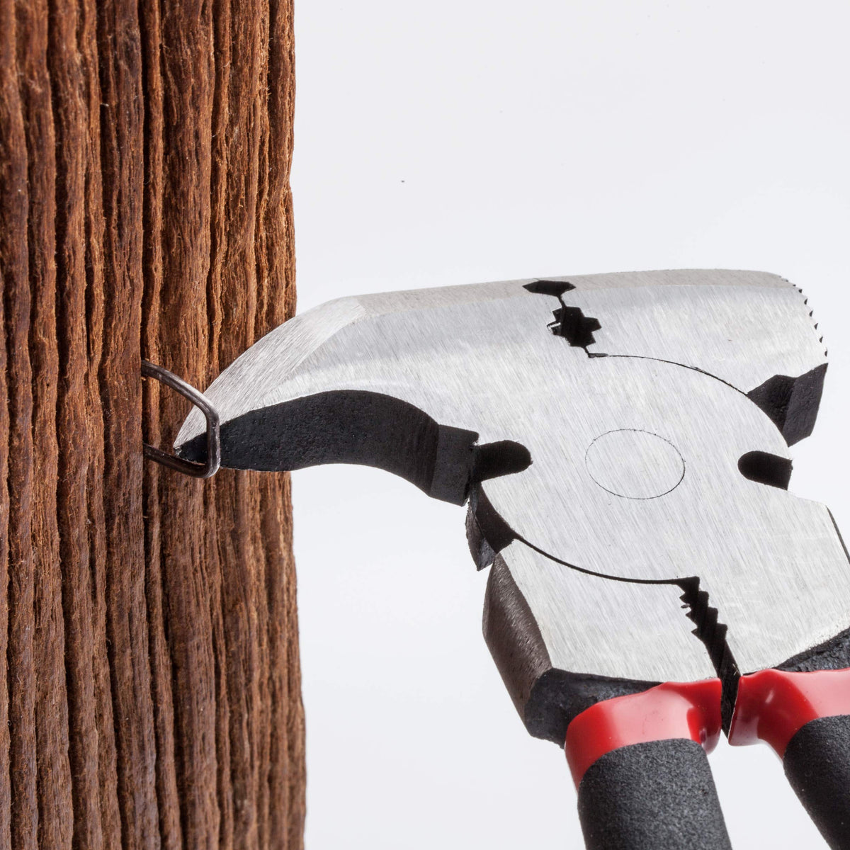 Bates Choice wire cutter close-up ready for trimming wires.