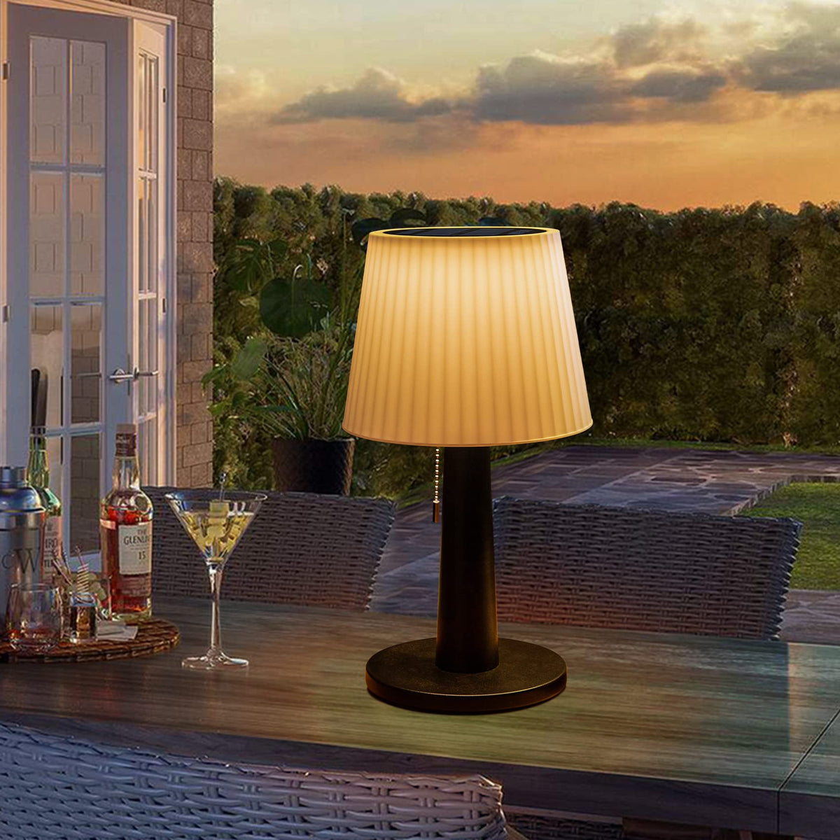 Beautyard solar table lamp 3-way dimming offers adaptable brightness levels